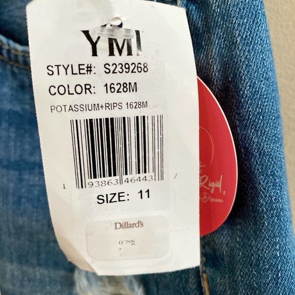 NWT YMI JEANS Women's Hybrid Dream Shorts With Frayed Hem, size 11/30 - Picture 6 of 9